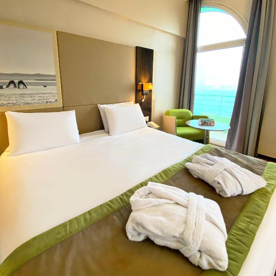 Mercure Granville Le Grand Large Exterior foto